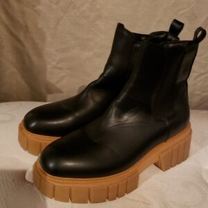 Sugar platform boots